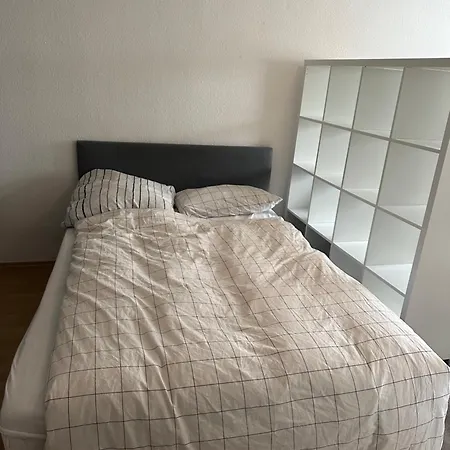 Haus Mit 3 Im Zentrum Von Lägenhet *