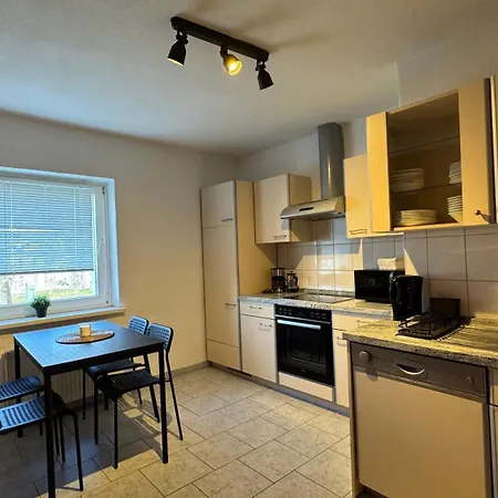 Apartment Haus Mit 3 Im Zentrum Von *